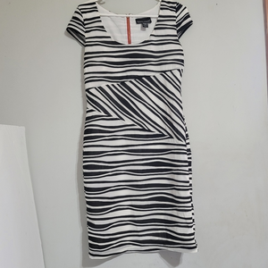 Frank Lyman dress size 8 Black White Red Zebra Christmas Holidays Sexy Bodycon.